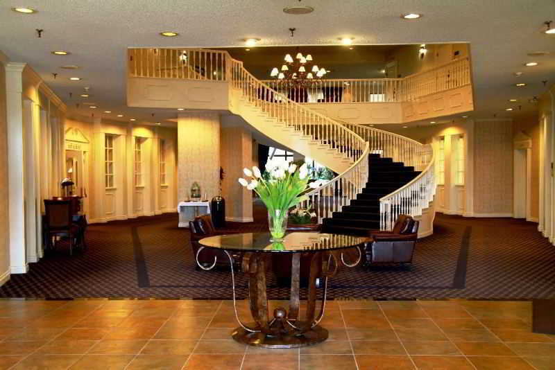 Delta Hotels by Marriott Helena Colonial Exteriör bild