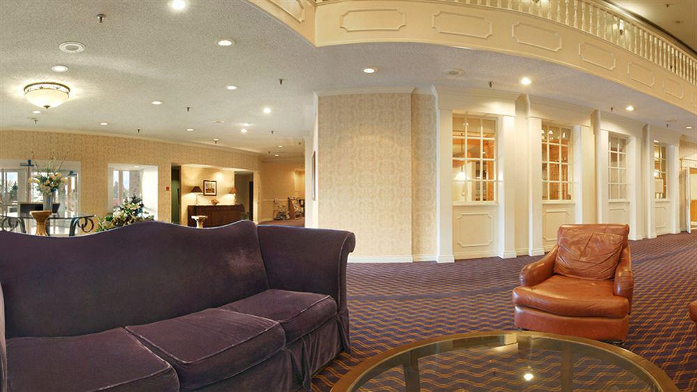 Delta Hotels by Marriott Helena Colonial Exteriör bild